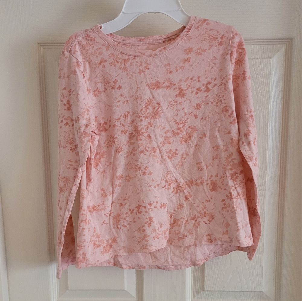 Girl's size large Old Navy pink softest tee.